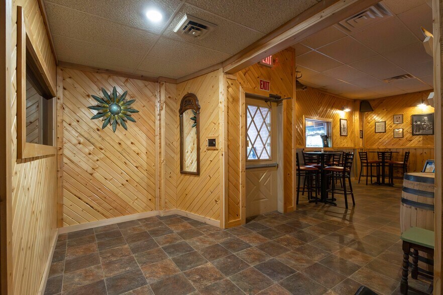 More Photos Of 118 S Main Street USA, Marceline Restaurant For Sale