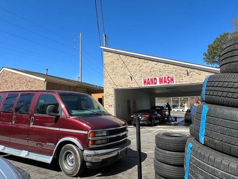 More Photos Of 1010 Killian Hill Rd SW, Lilburn Auto Repair For Lease