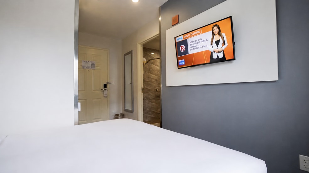 More Photos Of 3858 12th St, Long Island City Hotel For Sale