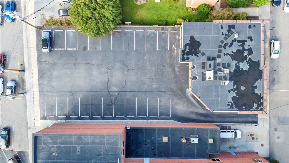 More Photos Of 356-358 Campbell Ave NW, Roanoke Office For Sale