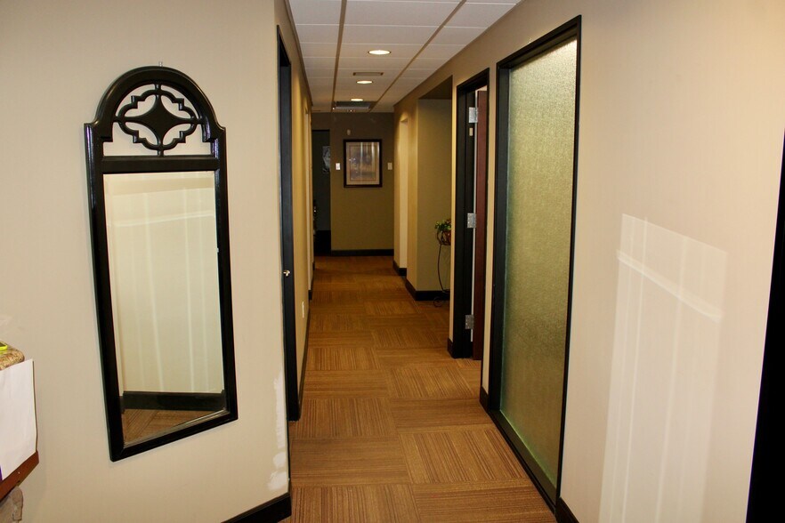 More Photos Of 1422 W Camelback Rd, Phoenix Medical For Sale