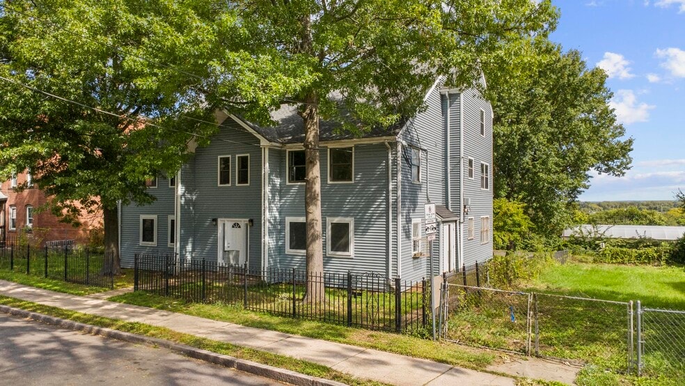 More Photos Of 270-276 Bellevue St, Hartford Apartments For Sale