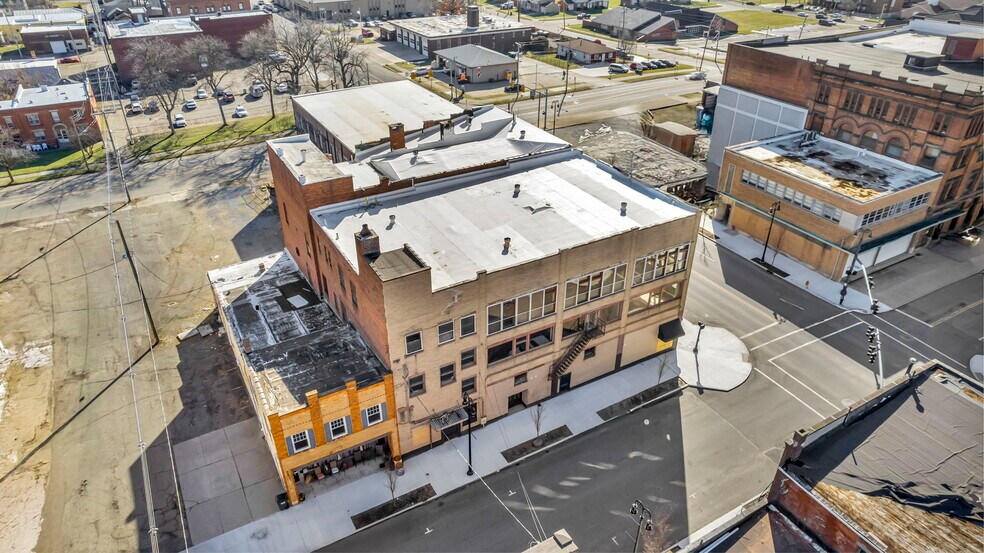 More Photos Of 112-130 Erie St S, Massillon Office For Sale