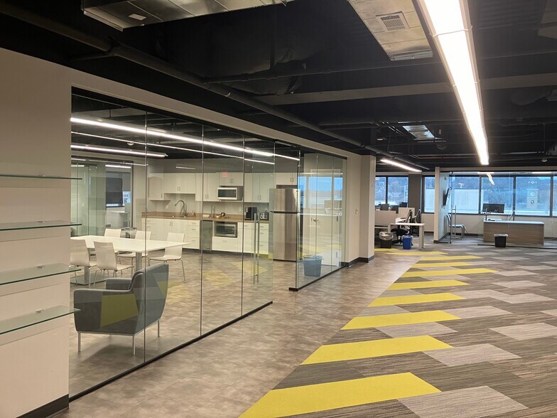 More Photos Of 112 W Center St, Fayetteville Office For Sale