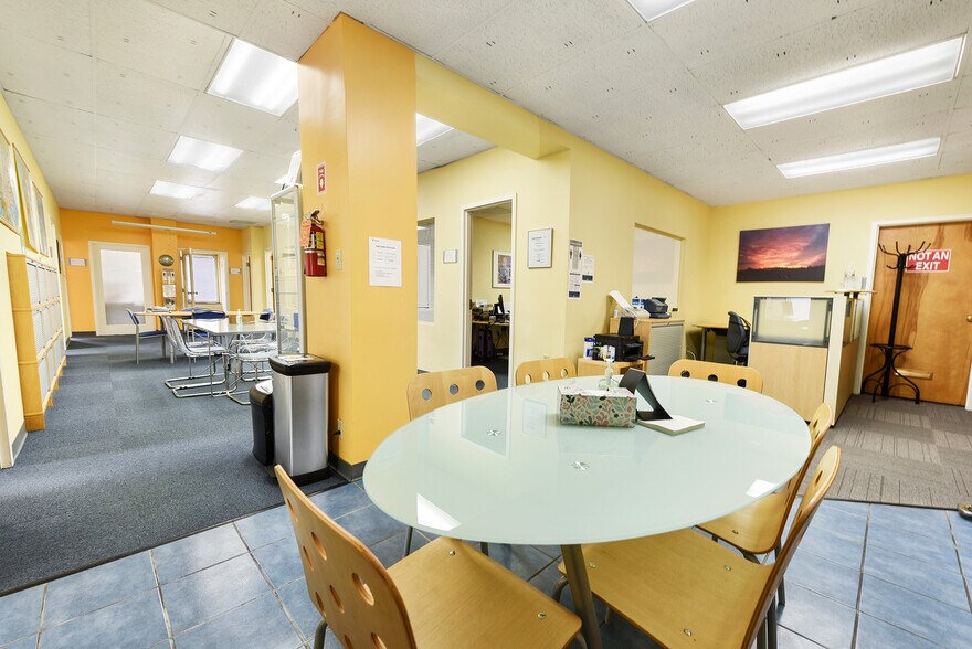 More Photos Of 5938-5948 Baum Blvd, Pittsburgh Medical For Lease