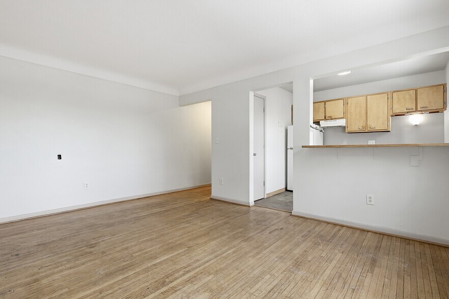 More Photos Of 149 Morton St E, Saint Paul Apartments For Sale
