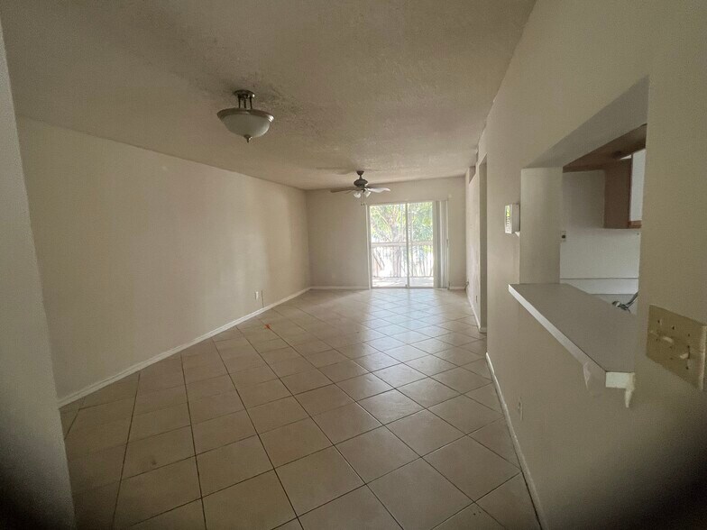 More Photos Of 711 NW 91st Ter, Plantation Apartments For Sale