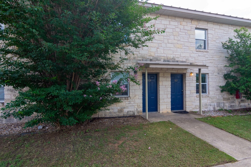 More Photos Of 114 Scofield Ave, Johnson City Apartments For Sale