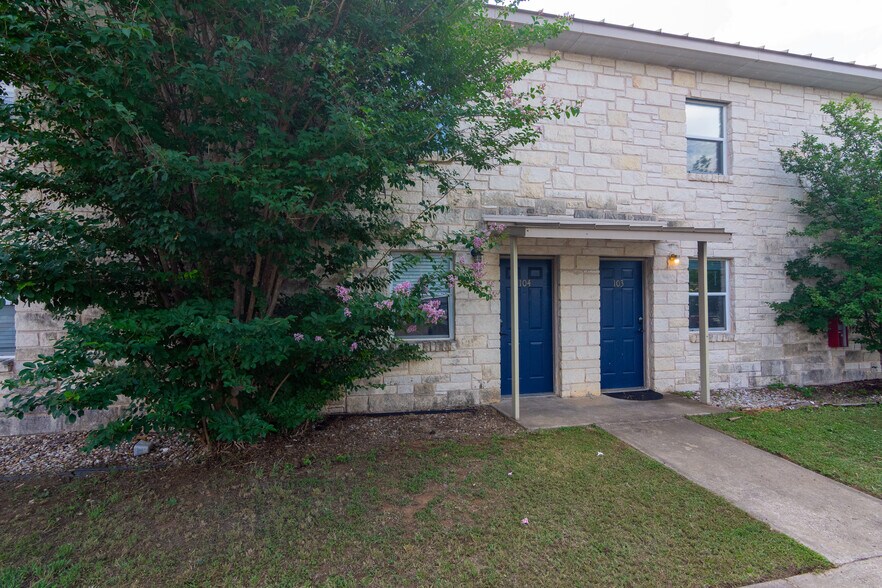 More Photos Of 114 Scofield Ave, Johnson City Apartments For Sale
