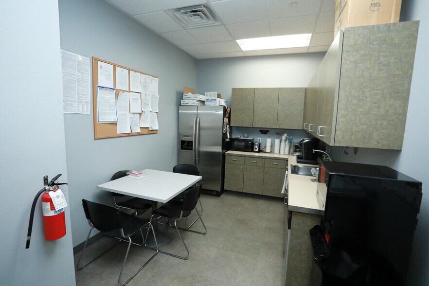 More Photos Of 2875 St Rose Pky, Henderson Medical For Lease