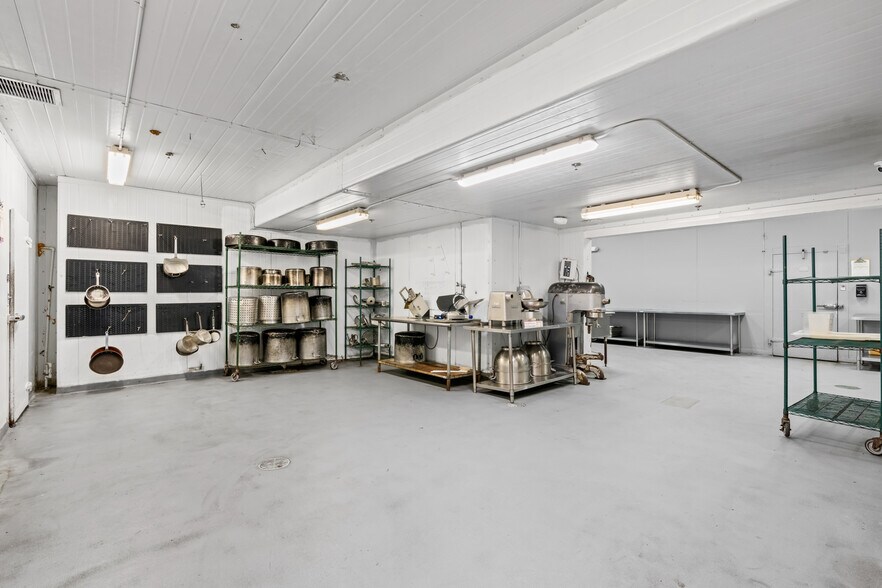 More Photos Of 5150 N State Road 7, North Lauderdale Refrigeration Cold Storage For Lease