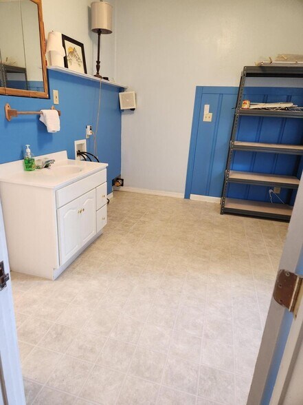 More Photos Of 325 S 5th St, Klamath Falls Medical For Sale