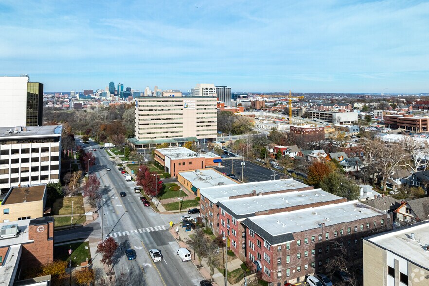 More Photos Of 3201-3211 Broadway St, Kansas City Apartments For Sale