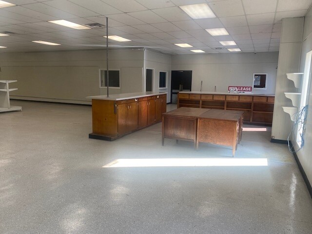 More Photos Of 489 Southgate Rd, Dothan Warehouse For Lease