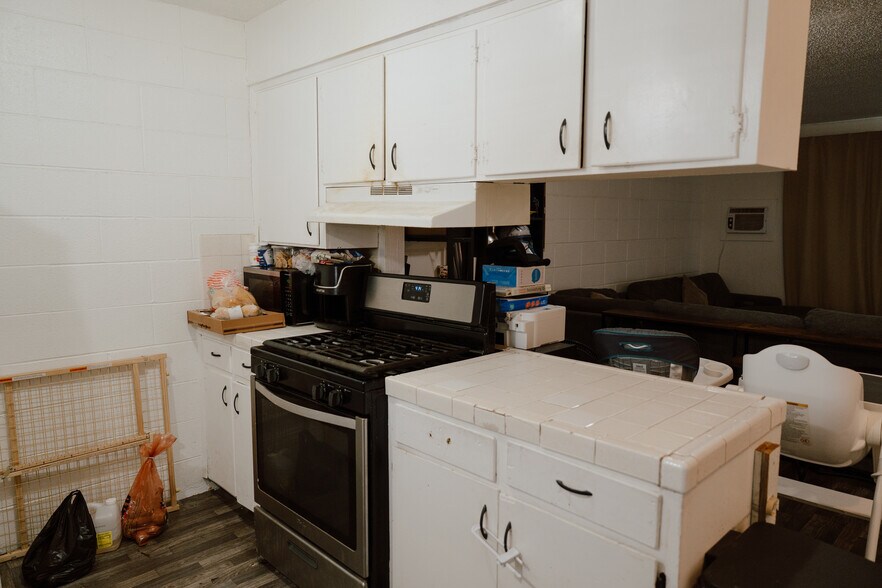 More Photos Of 282 W Date Ave, Porterville Apartments For Sale