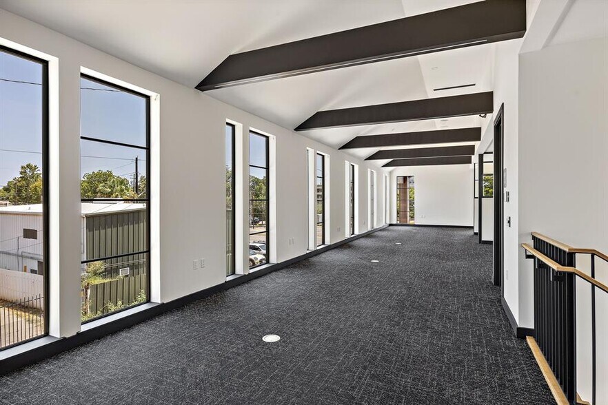 More Photos Of 2318 Morelos, Austin Office For Sale