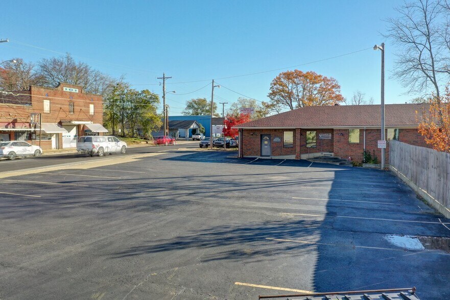 More Photos Of 715 Hobson Ave, Hot Springs National Park Office For Lease
