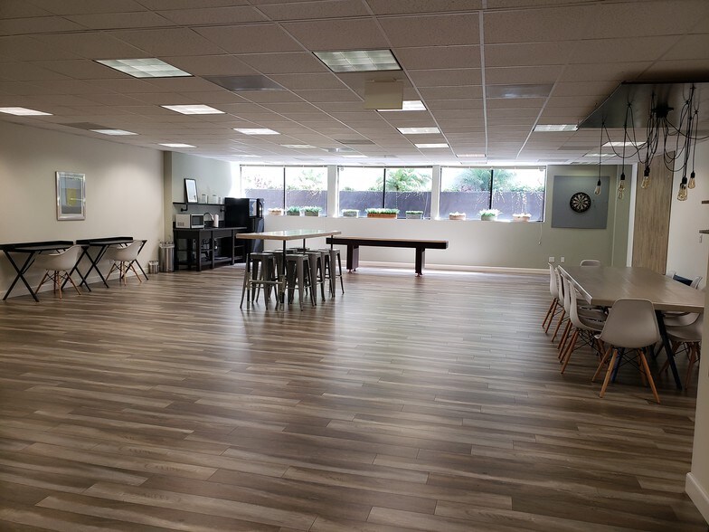 More Photos Of 500 Silver Spur Rd, Rancho Palos Verdes Office For Lease