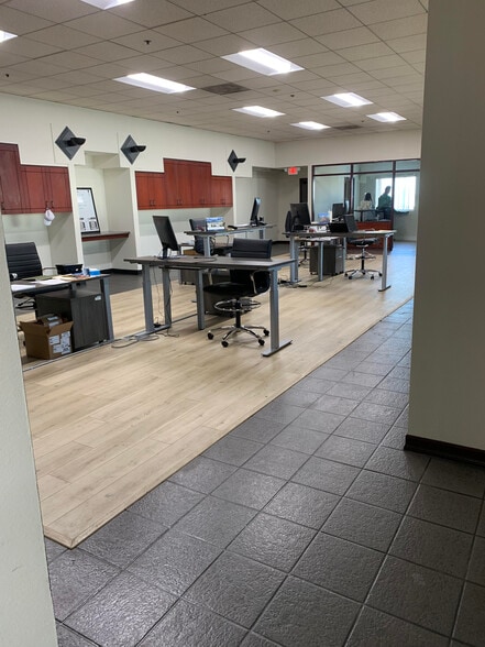 More Photos Of 5540 W 104th St, Los Angeles Warehouse For Lease