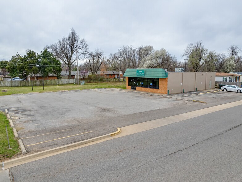 More Photos Of 430 N Berry Rd, Norman Medical For Sale