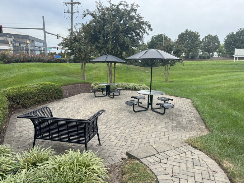 More Photos Of 1190 Winterson Rd, Linthicum Office For Lease