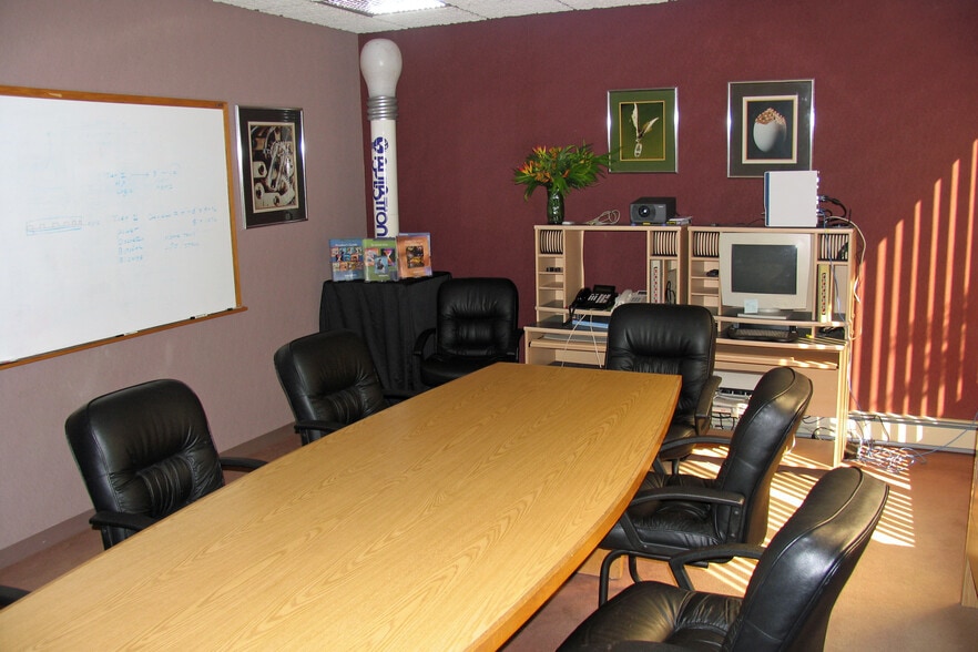 More Photos Of 45 Banfi Plz, Farmingdale Warehouse For Sale