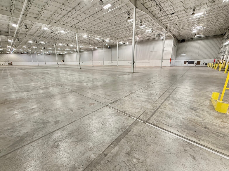 More Photos Of 1000 S Saint Charles St, Jasper Warehouse For Lease