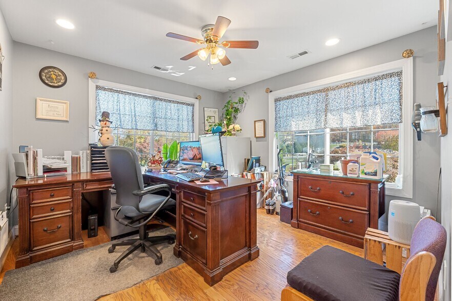 More Photos Of 7185 Burke Ln, Warrenton Industrial For Lease