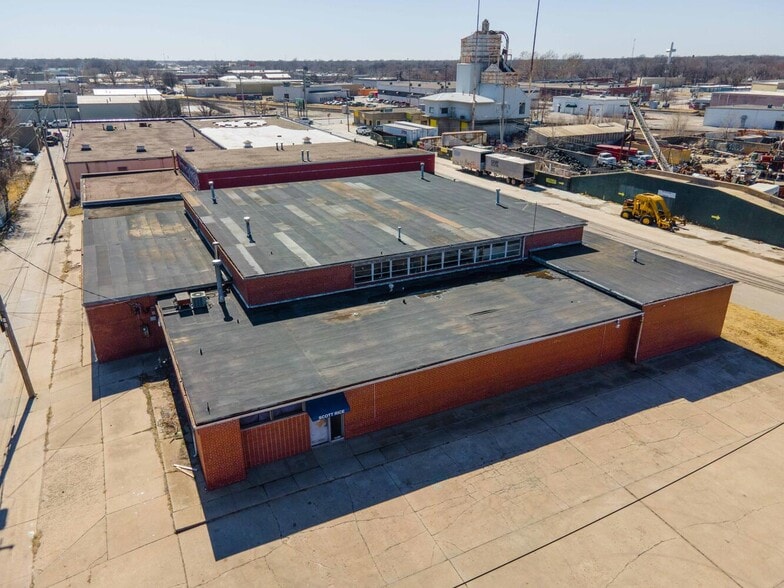 More Photos Of 901 E Morris St, Wichita Warehouse For Sale