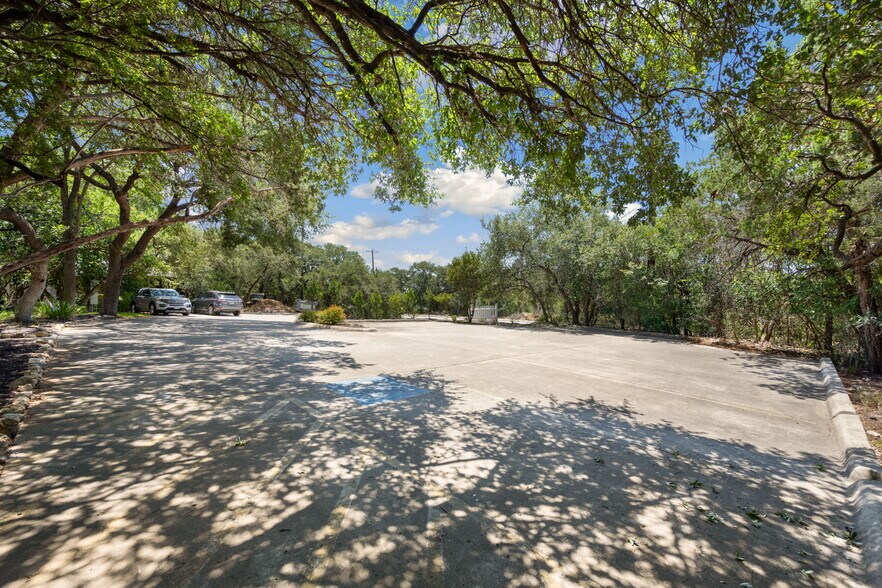 More Photos Of 17222 Classen Rd, San Antonio Loft Creative Space For Sale