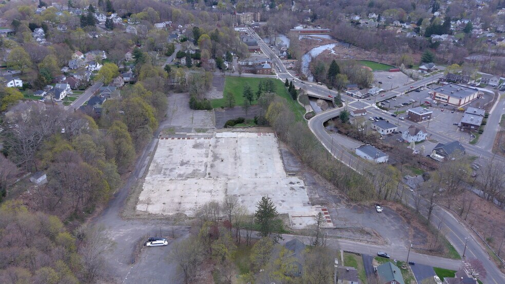 More Photos Of 25-31 Hillside Ave, Watertown Land For Lease