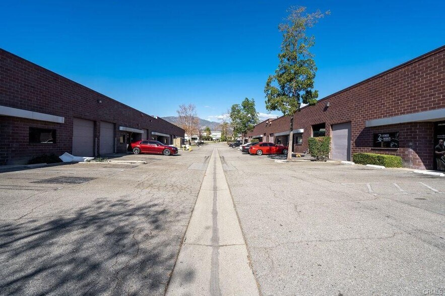 More Photos Of 1842 W 11th St, Upland Warehouse For Sale
