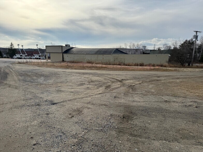 More Photos Of 2 Juniper St, Winchendon Storefront Retail Residential For Sale