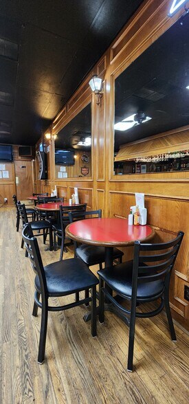More Photos Of 701 N Martin Luther King Jr Hwy, Mexia Restaurant For Sale