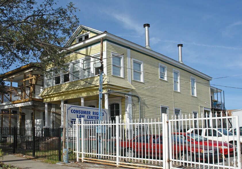 Primary Photo Of 2331 Canal St, New Orleans Office For Lease