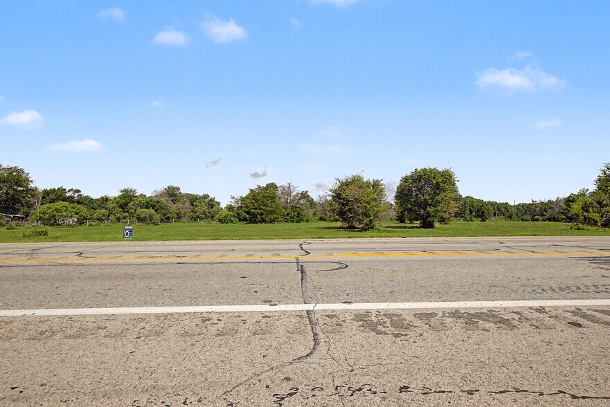 More Photos Of 14610 TX-21, North Zulch Land For Sale
