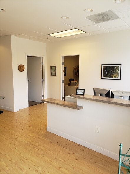 More Photos Of 900 Wind River Ln, Gaithersburg Office For Sale