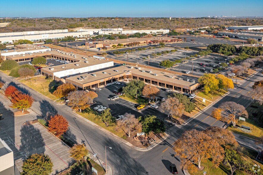 More Photos Of 1850-1900 Grandstand Dr, San Antonio Unknown For Lease