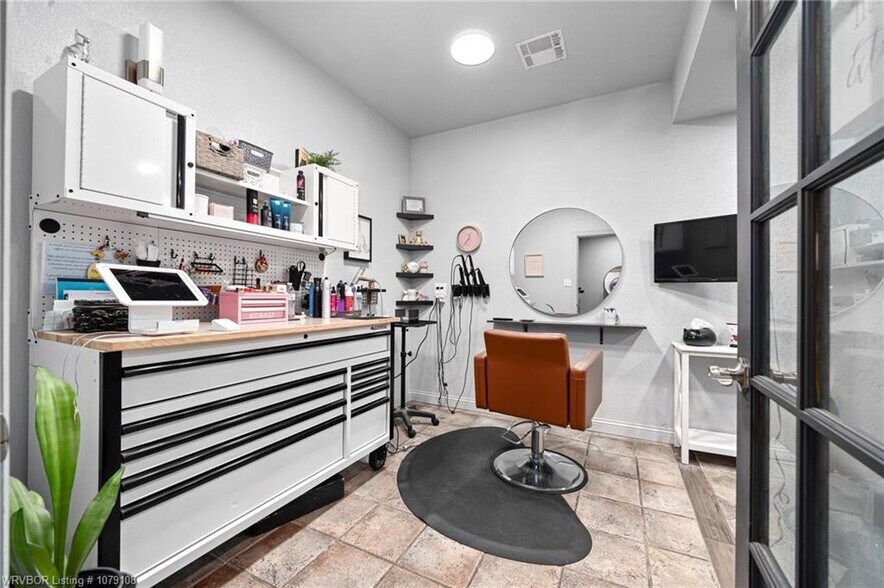 More Photos Of 6710 Dallas St, Fort Smith General Retail For Sale