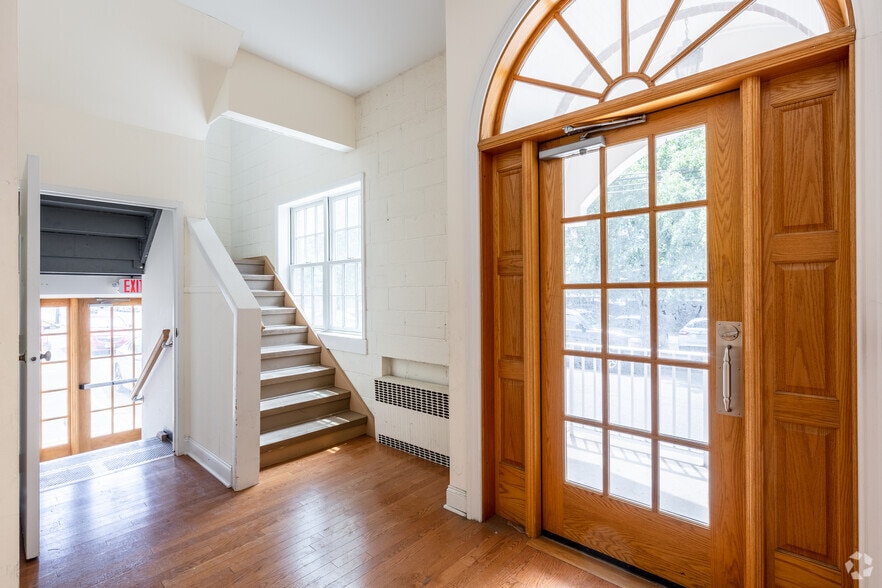 More Photos Of 36 Bergen St, Hackensack Loft Creative Space For Sale