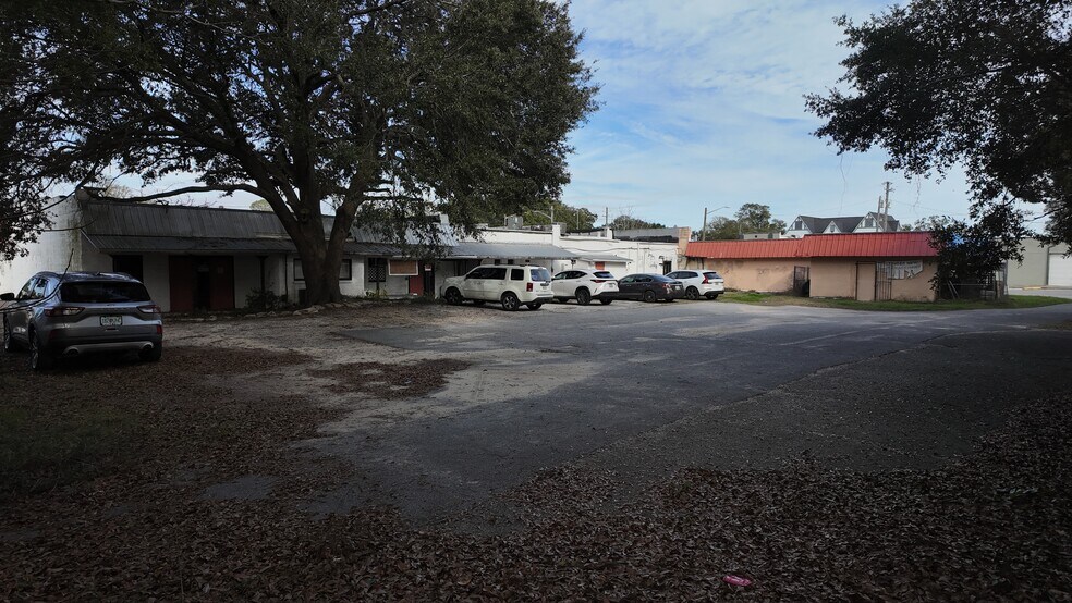 More Photos Of 2401 W Cervantes St, Pensacola General Retail For Sale