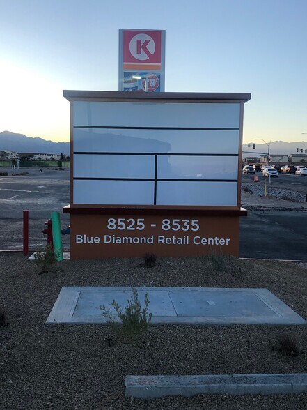 More Photos Of 8525 Blue Diamond Rd, Las Vegas Storefront For Lease