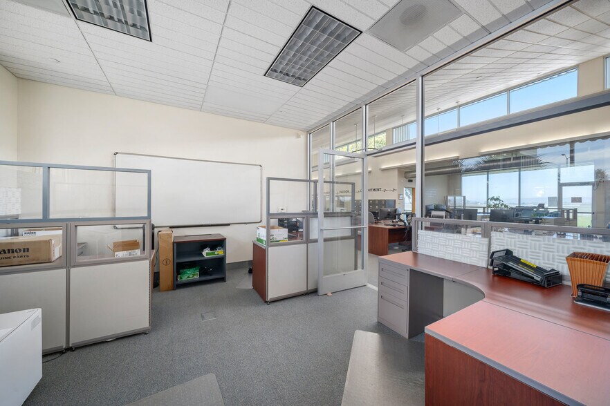 More Photos Of 4301 Second Wind Way, Paso Robles Office For Lease