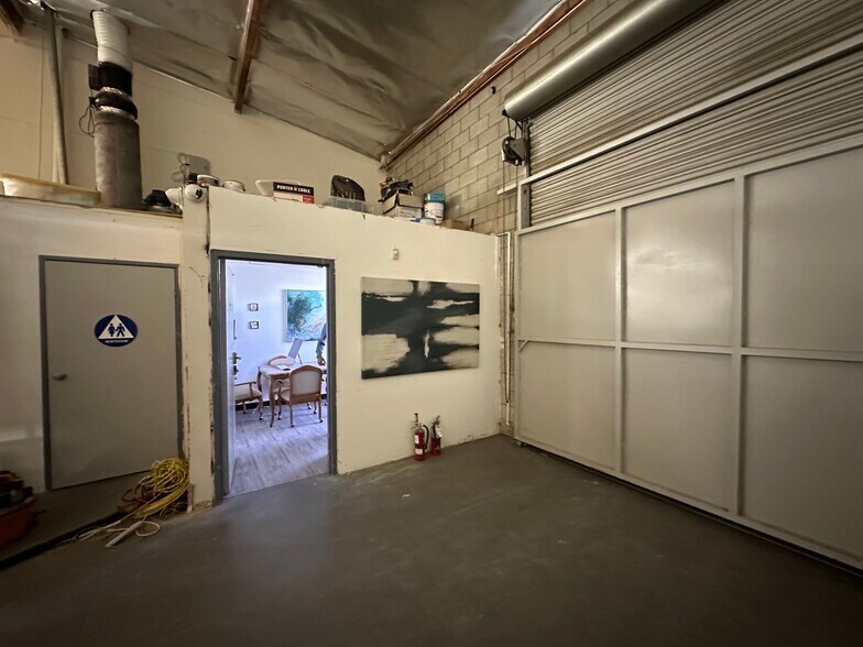 More Photos Of 12734 Branford St, Pacoima Warehouse For Sale