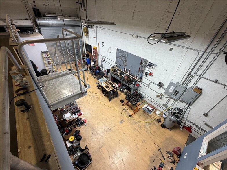 More Photos Of 4310 SW 73rd Ave, Miami Warehouse For Lease
