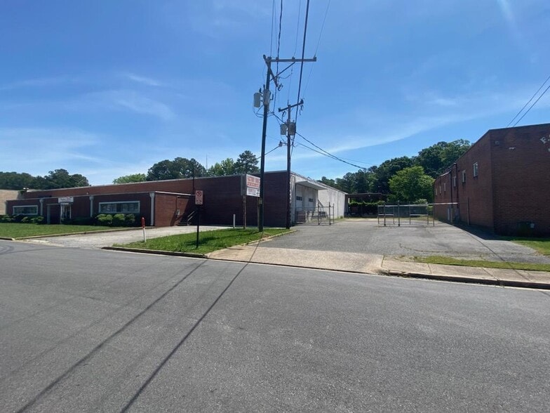 More Photos Of 2419 Grenoble Rd, Richmond Warehouse For Lease