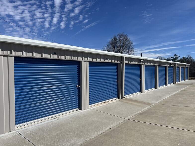 More Photos Of 10151 Highway 221, Woodruff Self Storage For Sale