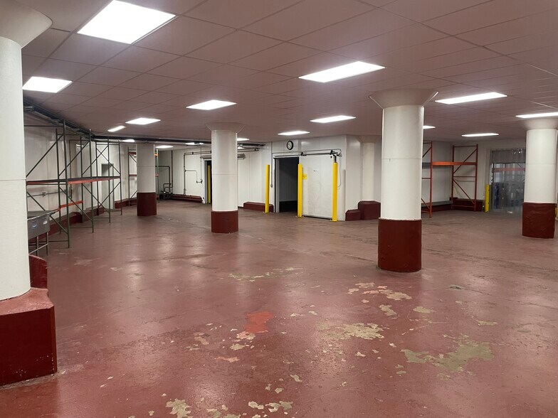 More Photos Of 3931 S Leavitt St, Chicago Food Processing For Sale