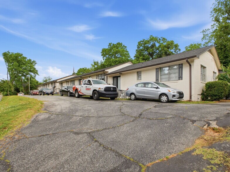 More Photos Of 306 N Jackson St, Salisbury Apartments For Sale