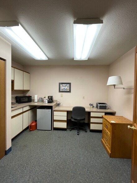 More Photos Of 1448 Lincoln Way East, South Bend Medical For Sale